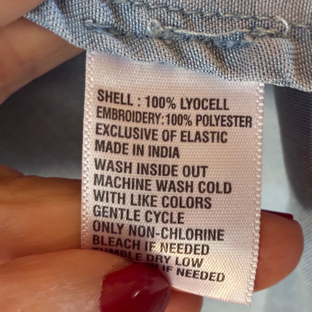 Crown & Ivy Peasant Blouse - Picture 5 of 6